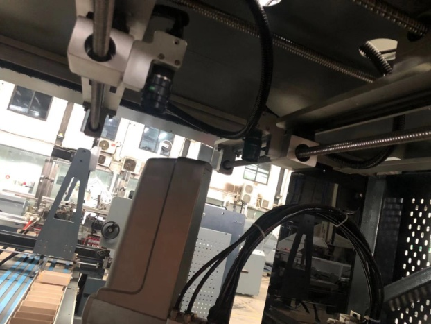 Box Positioning Making Machine